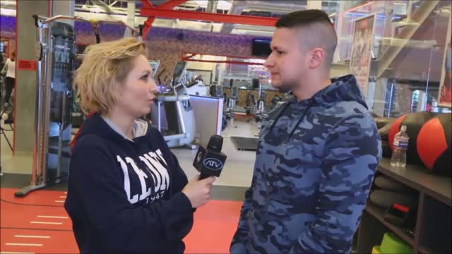 Patryk Ciesielka - trener o podstawach ćwiczeń fizycznych na siłowni