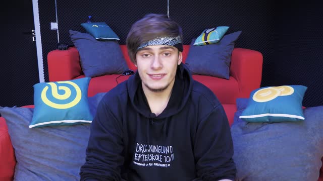 JAK OSZCZĘDZIĆ NA KUPNIE GIER