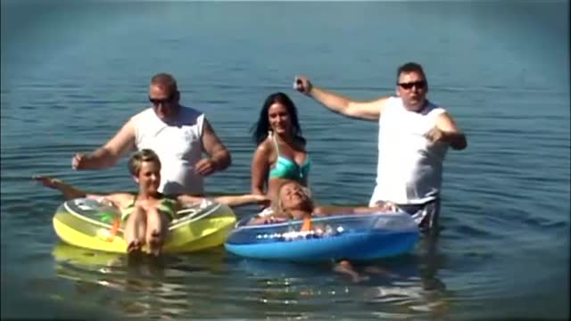 Wesoły Masorz i Przyjaciele_ Całuj tylko mnie