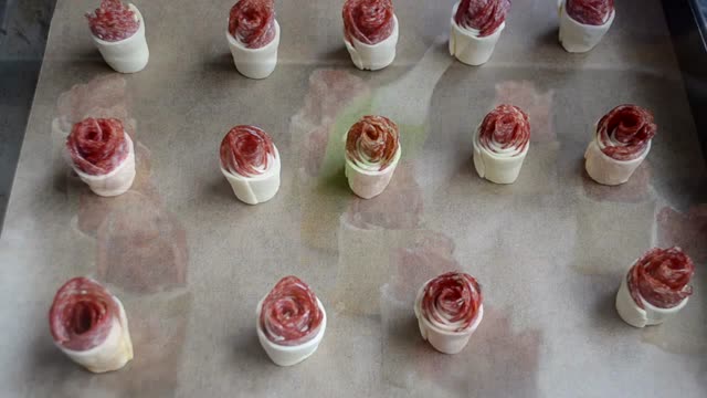 Różyczki z ciasta francuskiego