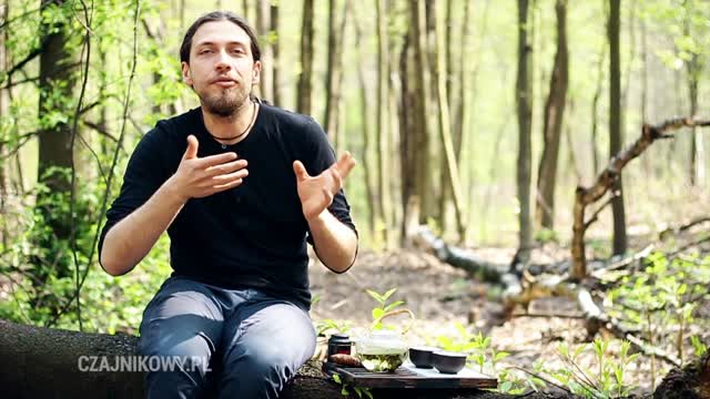 Poduszka na dobry, spokojny, odprężający sen wypełniona herbatą